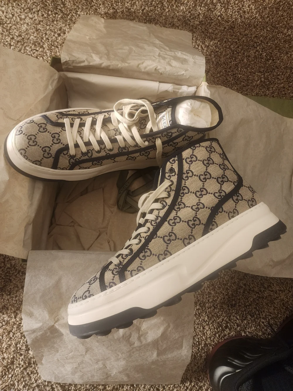 Gucci Beige Monogram Low-Top Sneaker